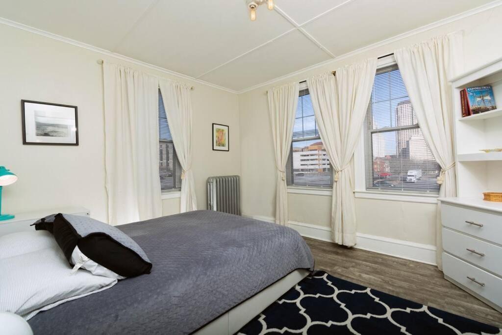 The Elizabeth Suite B2 ฮาร์ตฟอร์ด ภายนอก รูปภาพ